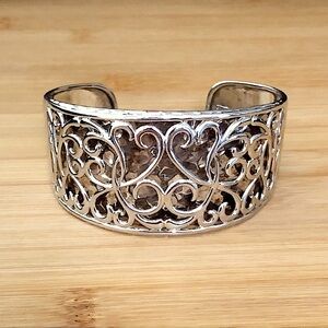$286 All Sterling Estate Cuff 61gr. Marked K*925 China